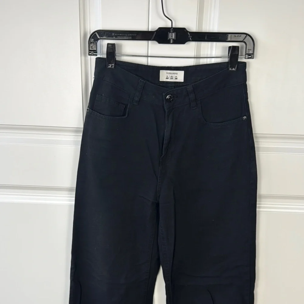 Women’s Black wide leg Jeans